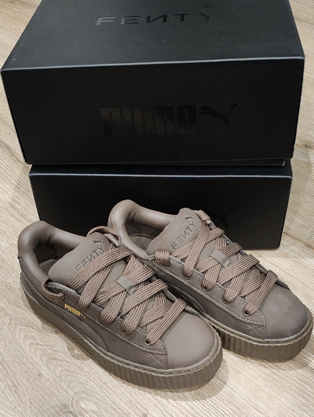 FENTY x PUMA  Brown Suede Low-Top Sneakers